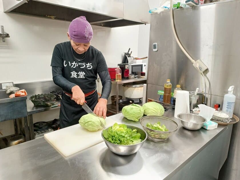 熊本県山鹿市の鉄板料理が特徴の「いかづち食堂」が
チキン南蛮や明太クリームパスタなどの新メニューを提供開始