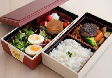 オリジナル駅舎弁当