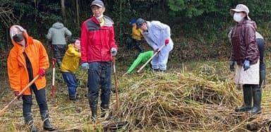 球磨川流域での活動の様子01