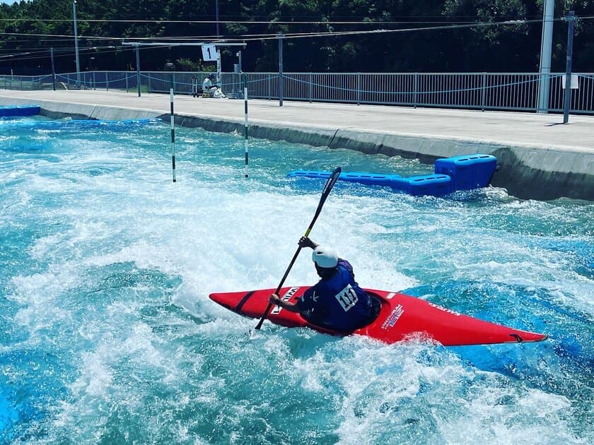 カヌースラローム競技でオリンピックを目指して海外遠征へ
　クラウドファンディング終了までのこりわずか！