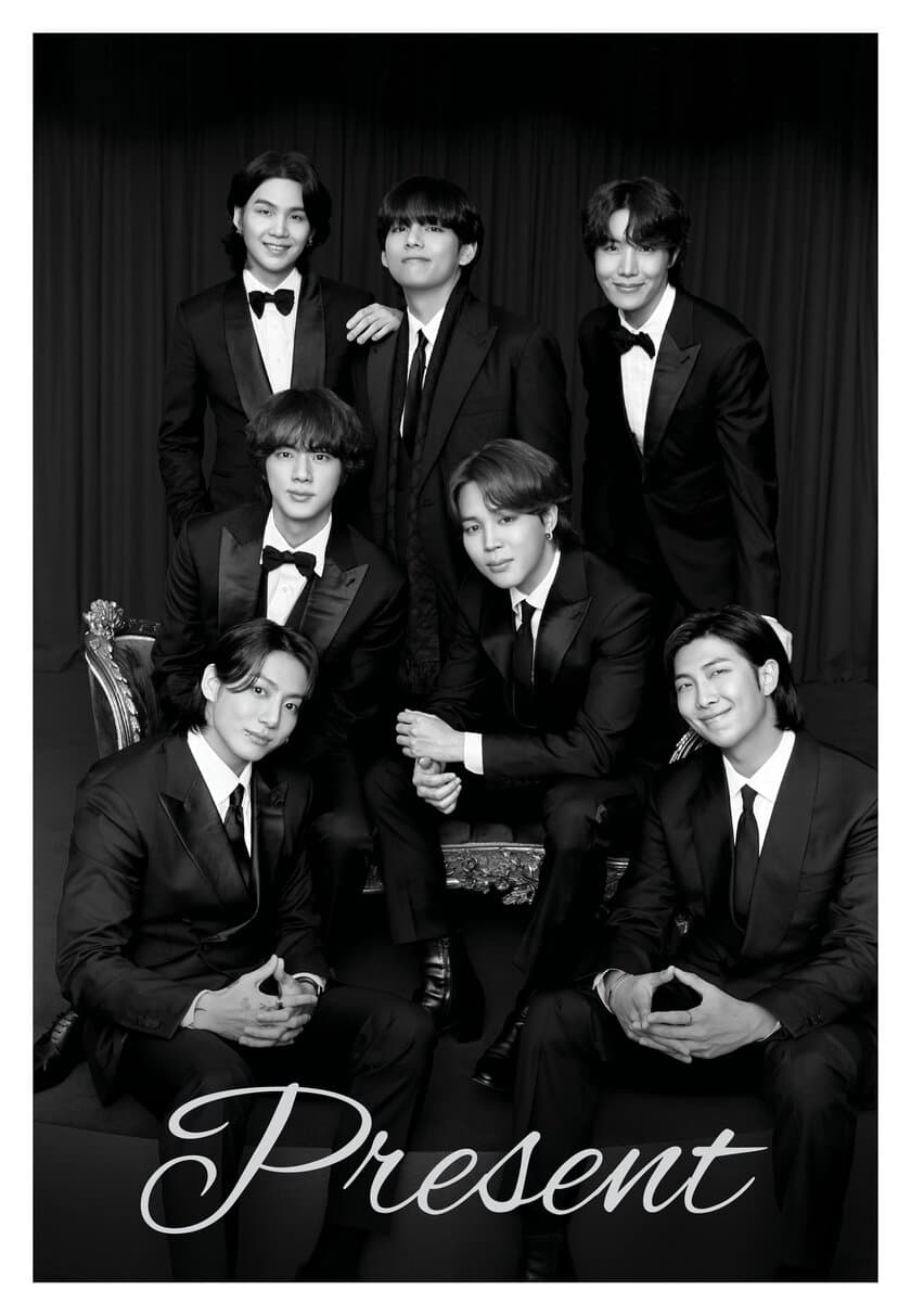 BTS最新写真集
『2022 THE FACT BTS PHOTOBOOK SPECIAL EDITION』
前回大反響をいただいた写真集の
2022年最新版が2023年3月下旬発売決定！
日本国内予約受付を開始しました！