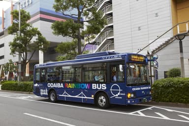 お台場レインボーバス車両