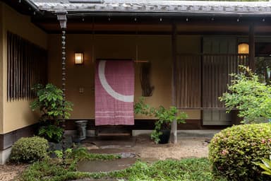 ゆばカフェ紫水庵正門