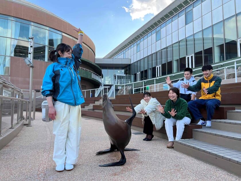 約580種68,000点の生き物たちとの春の素敵な出会いを体感！
サメの飼育種類数日本一のアクアワールド・大洗で新プログラム開催