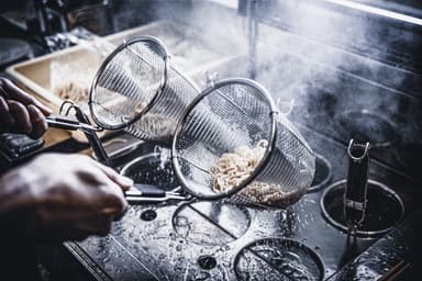 こだわりの自家製麺