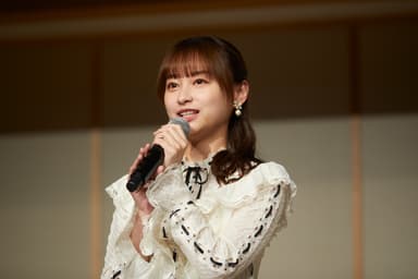 影山優佳さん　1