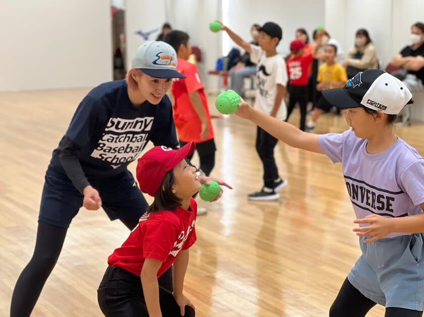 元女子プロ野球選手 加藤優がコーチを務める
小学生男女向け野球スクールがMIZUNO TOKYOで7月開校