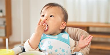 子どもが夢中で食べる「たべりんぐうどん」