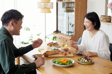 食卓での楽しい時間を