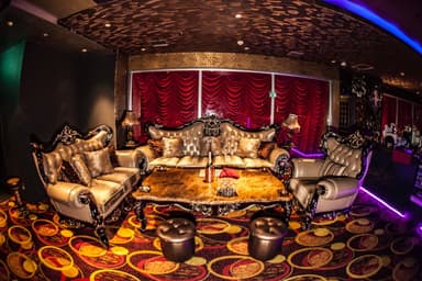 VIP ROOM