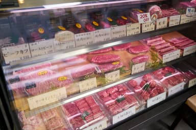 肉匠丸富中野新橋本店ショーケース_1