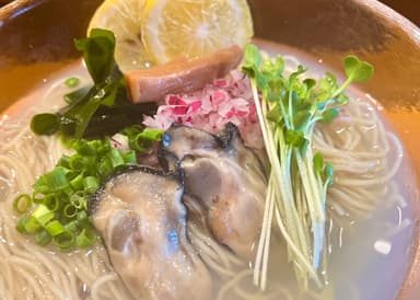 牡蠣塩冷やしラーメン