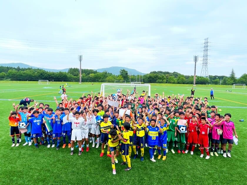 ［開催報告］
日本トランスネットはスポーツ振興のために
ジュニアサッカーU12(小学6年生以下)の大会を開催　
7月8日・9日 茨城県つくば市にて