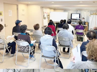 サービス説明会の様子：フロール川崎古市場(川崎市幸区)