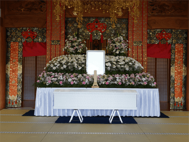 お寺でお葬式(祭壇70万円)