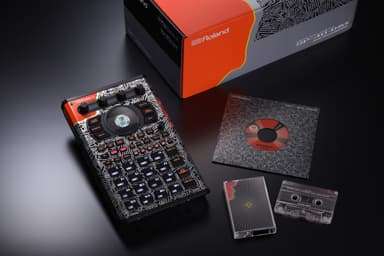 『SP-404MKII Stones Throw Limited Edition』パッケージ内容