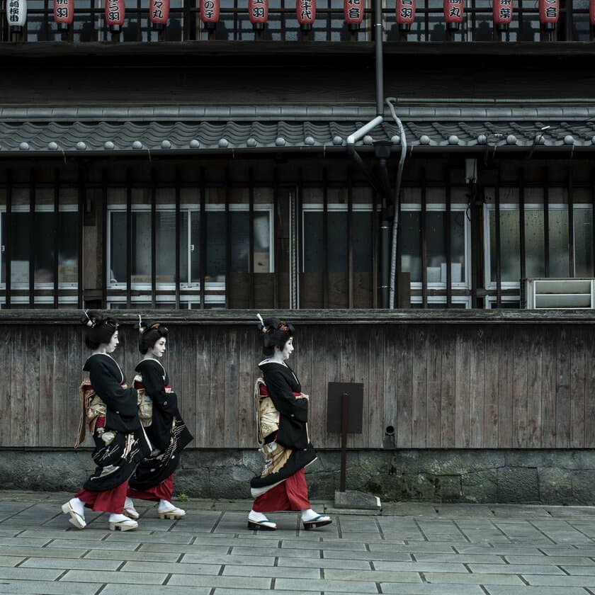 ≪長崎満喫アクティビティ≫　
江戸時代の日本三大花街・丸山町で
長崎検番体験宿泊プランのご案内