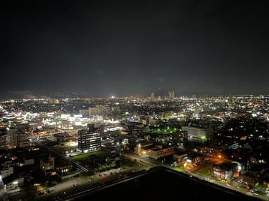 清流ロビーからの夜景