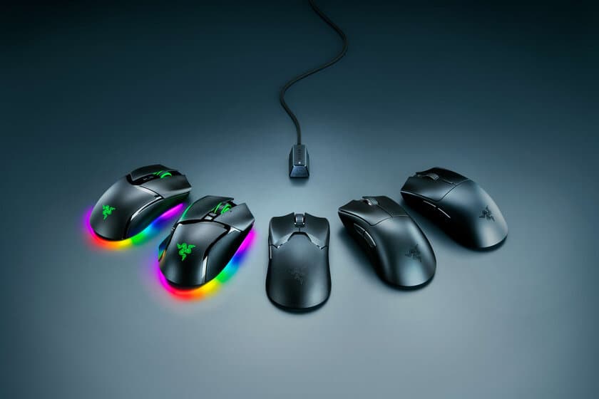 新次元の低遅延、ワイヤレスポーリングレート 8000Hzに
新たに「Razer DeathAdder V3 Pro」等の
ワイヤレスマウス計5製品が対応　
11月7日(火)より順次アップデート可能に