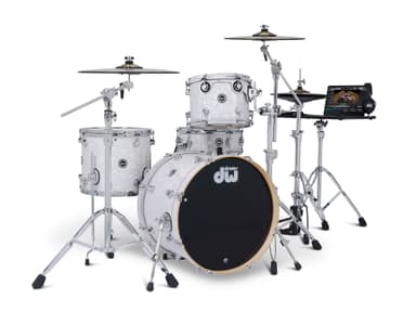 『DWe』ドラム・キット・イメージ(4-Piece Complete Bundle Kit White Marine Pearl)