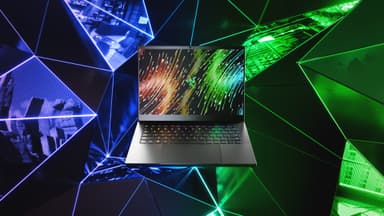 Razer Blade 14 - Ryzen(TM) 9 7940HS&#44; NVIDIA(R) GeForce RTX(TM) 40シリーズ搭載