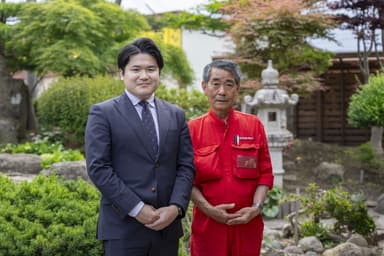 (左から)インテグループ　吉村 彰、ヤエガシ　上野 久明氏