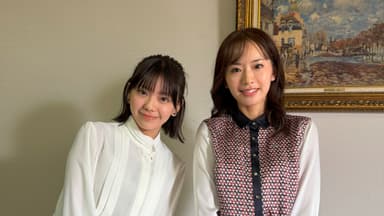 右から山本玲奈役　吉田有希、宇佐美由佳役　大熊杏優