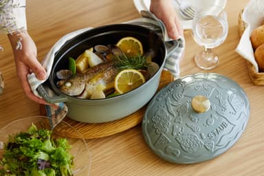 万能に使える深型鍋 cocotte ocean