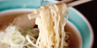 かん水少な目の中細麺