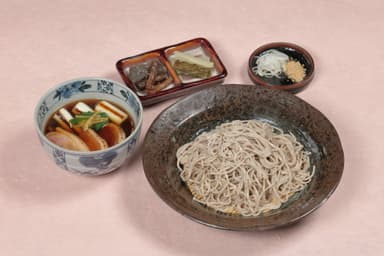 2024年4月からの新メニュー「鴨せいろそば(うどん)」イメージ