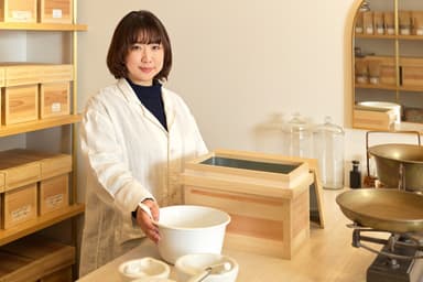 フランス フィトコンサルタント／植物療法士　梅屋 香織さん