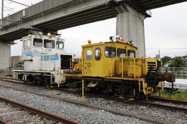 保-82号機(前)と保-121号機(後ろ)イメージ