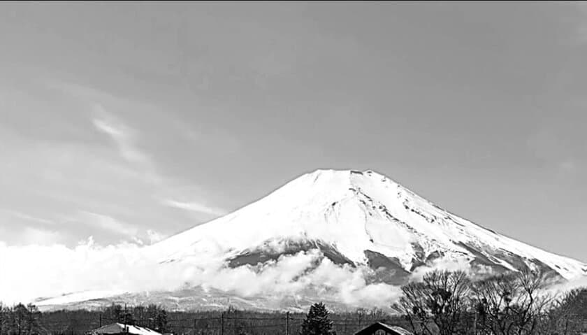 富士の裾野に広がる雄大な自然を背景にブライダルサロン
「ティンカーベル」が4月26日グランドオープン