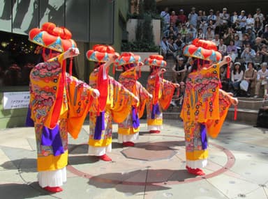 Okinawa art performance2