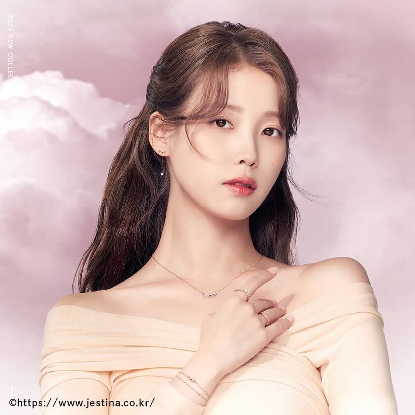 「IU」イメージモデルの韓国ブランド「J.ESTINA」が
日本初進出となるQoo10公式ショップをオープン！
～10日間限定のオープン記念SALEを5月17日より開催～