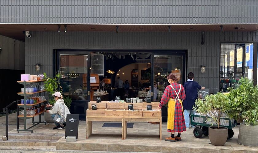 セレクト食器のお買い物とこだわりの食材が楽しめるカフェの複合店
「The HARVEST Store & Cafe」が5月9日鎌倉にグランドオープン！