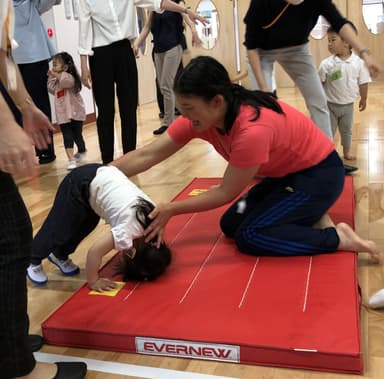 親子で楽しく体操あそび　2