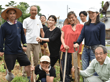 諌山先生ご一家と杜人たち