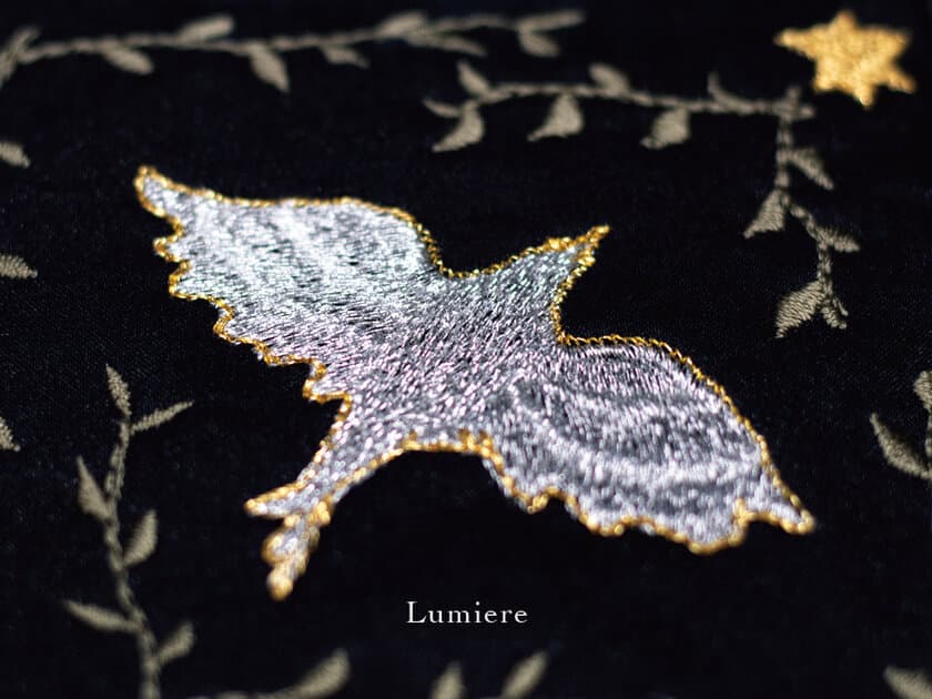 刺繍作家 長野 訓子 氏の展覧会「Lumiere」を
インセンスショップ リスンで10月1日から開催