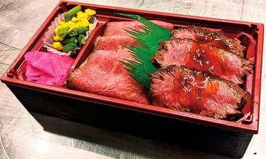 【肉のコイズミ】「信州牛ローストビーフ＆ステーキ弁当」