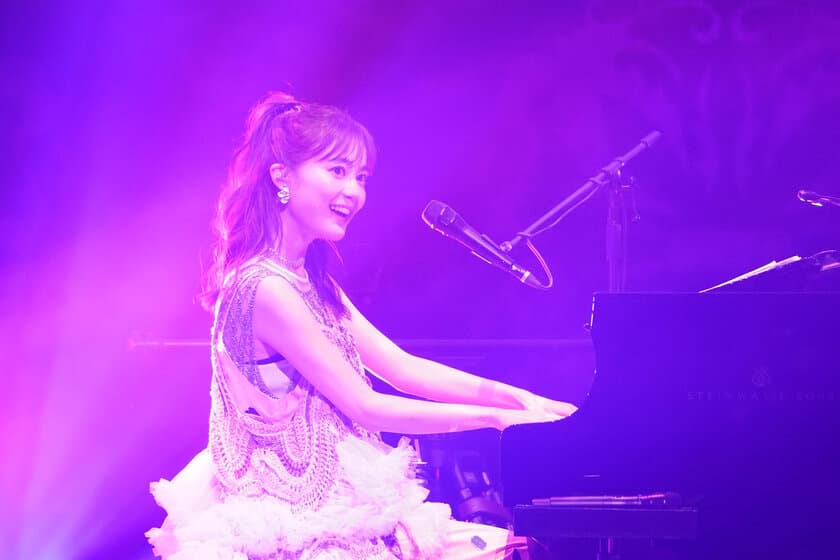 【MUSIC ON! TV（エムオン!）】
生田絵梨花
ソロデビュー後、初の全国ツアー
ツアーファイナルとなった
パシフィコ横浜国立大ホール公演を
エムオン!で11/2(土)夜7時～独占放送！
サイン入りグッズプレゼントキャンペーン実施中！