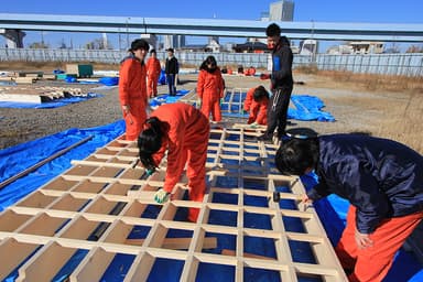 学生も建築に参加