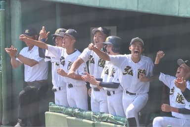 神戸弘陵高校の野球部員