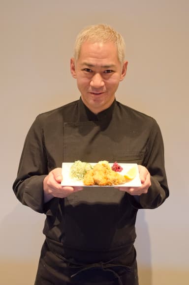 山田チカラ×牡蠣フライ定食