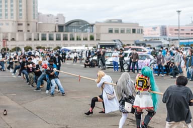 参加型イベント「綱引き」(過去開催時の様子)