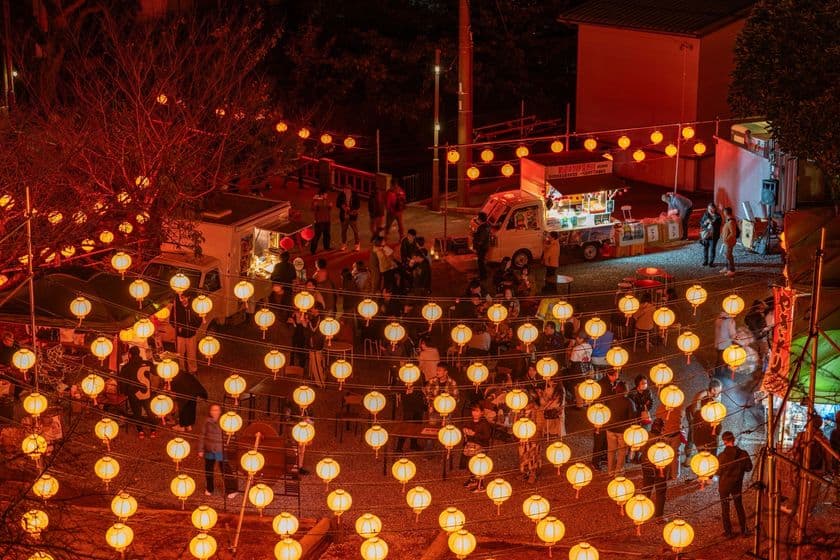 熱川温泉「春色食夜市」開催！
湯けむりに彩る台湾提灯や天燈上げ(ランタン飛ばし)　
屋台は20店舗以上　
-熱川プリンスホテル宿泊者にはクーポンをプレゼント