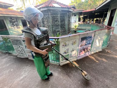 カンボジアに地雷のない平和を