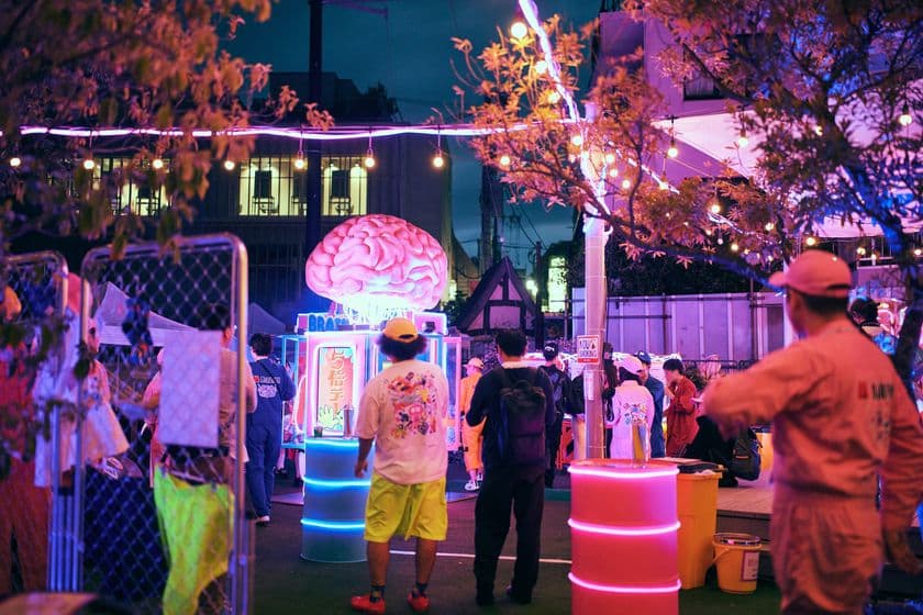 《イベントレポート》GW・3日間で約2,000人が来場し
「脳汁ドリンク」を堪能!光と音の異次元空間体験に
来場者の99.5%が「面白かった」と回答