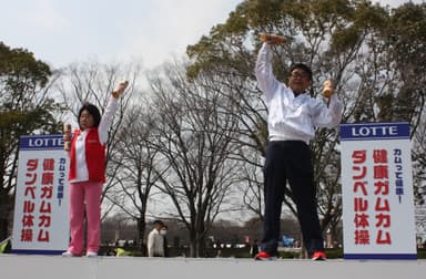 ステージでの体操の様子