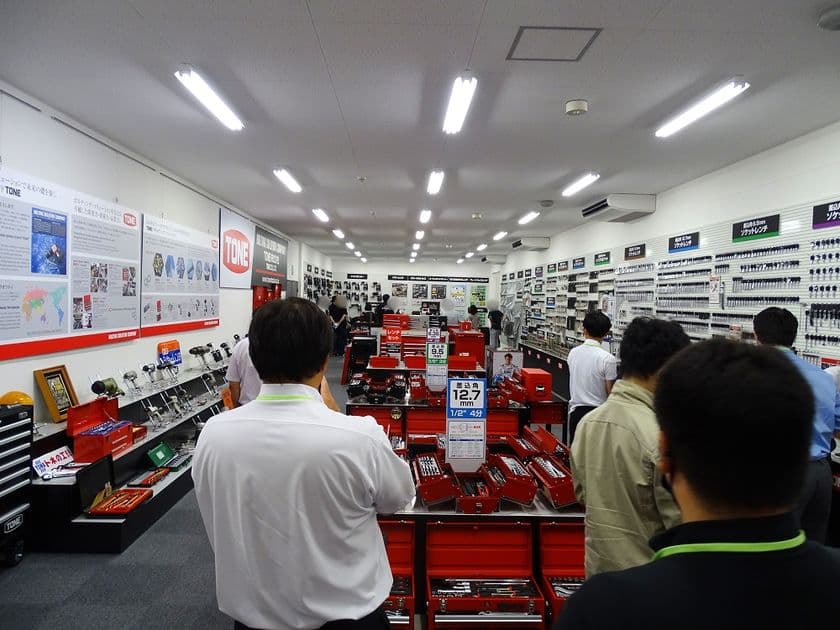 TONE×池田金属工業共催
設計者と現場をつなぐ!工具とねじの1日研修ツアー開催
2025年9月19日(金)